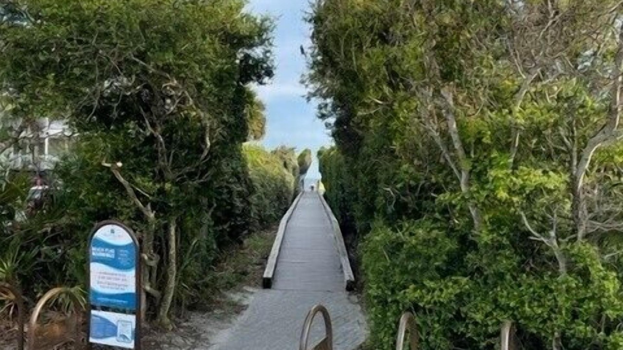 Photo of Others in Seacrest