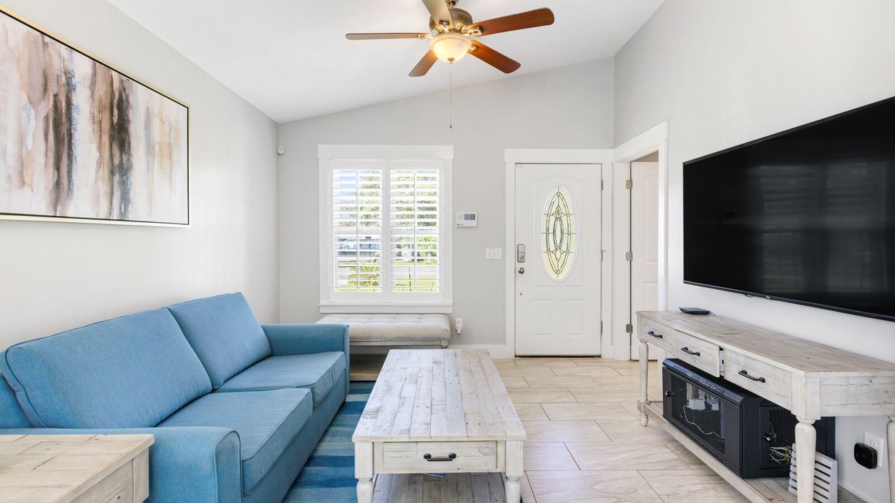Photo of Livingroom in Inlet Beach Heights