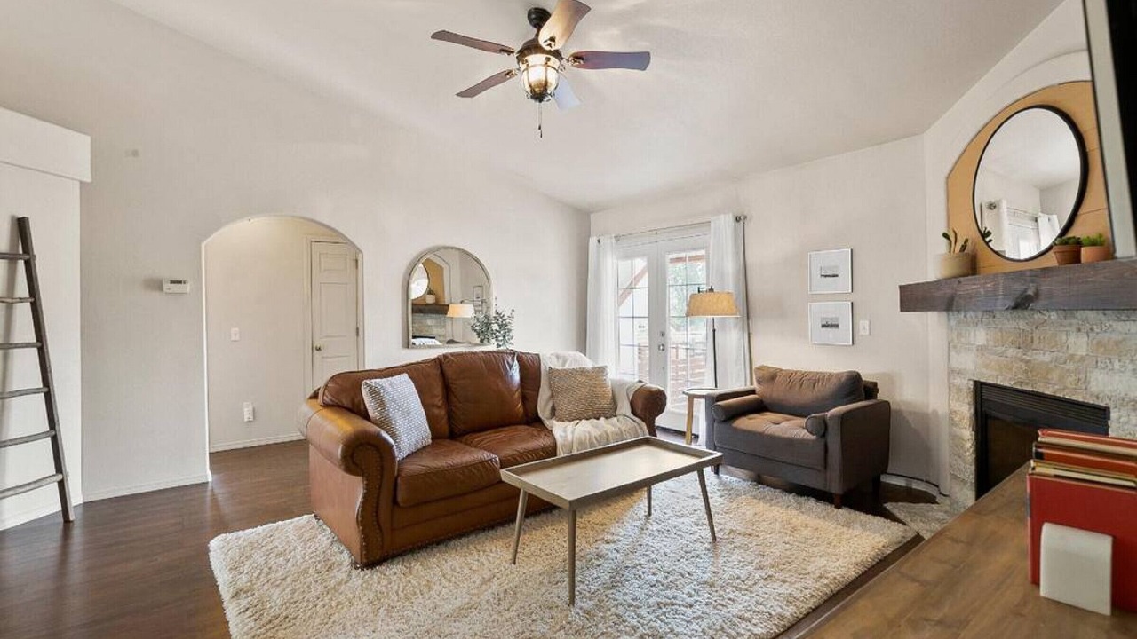 Photo of Livingroom in Monument