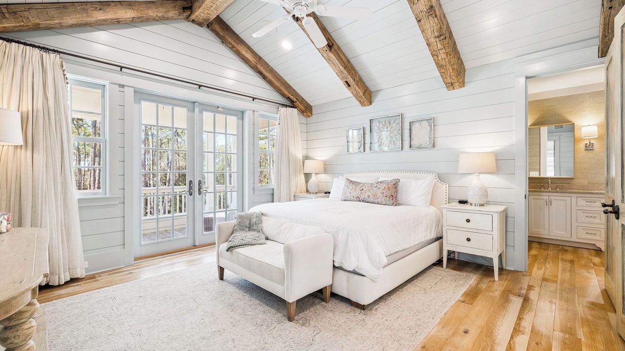 Photo of Bedroom in Gulf District