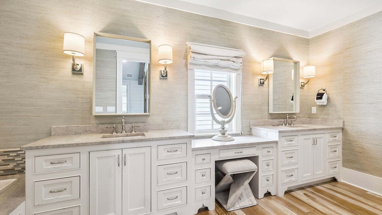 Photo of Bathroom in Gulf District
