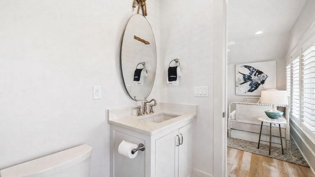 Photo of Bathroom in Gulf District
