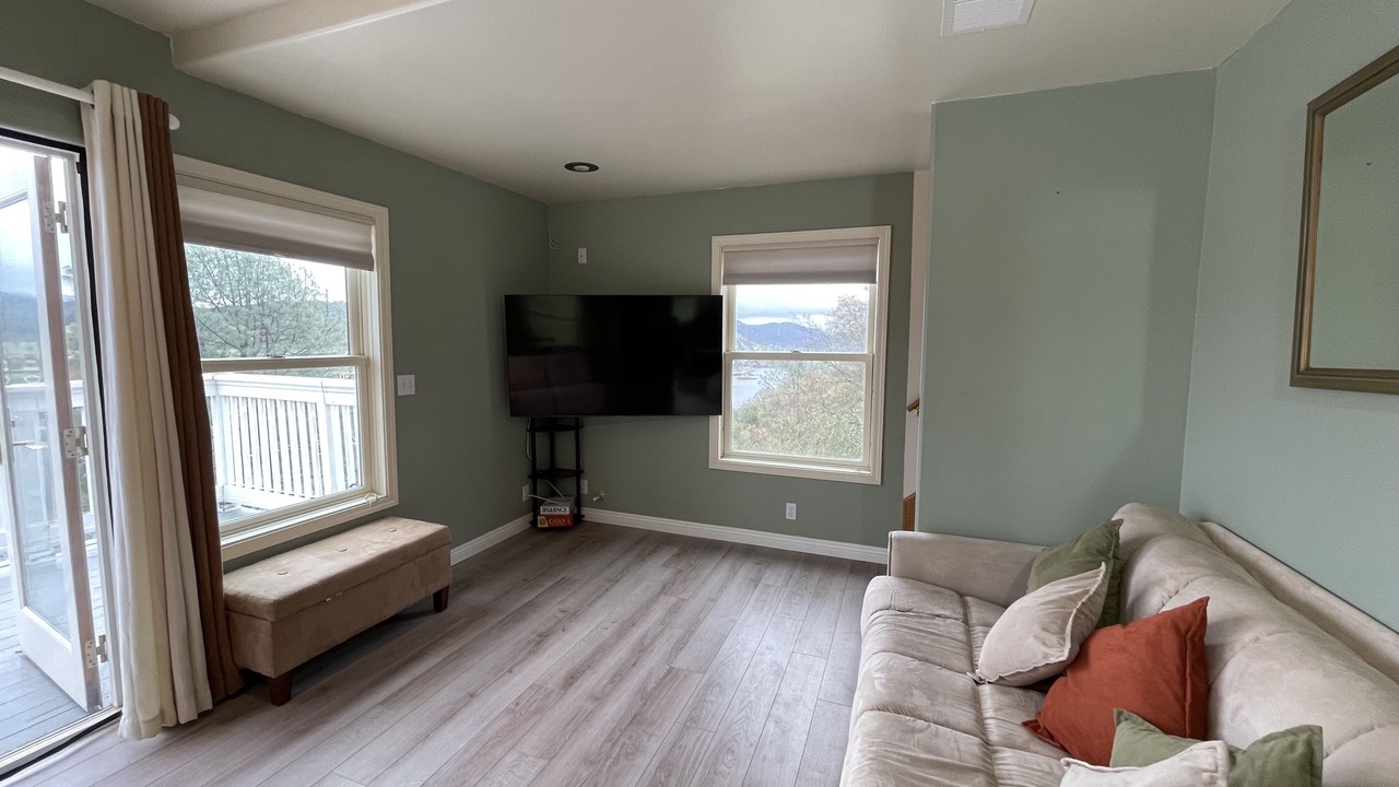 Photo of Livingroom in Copperopolis