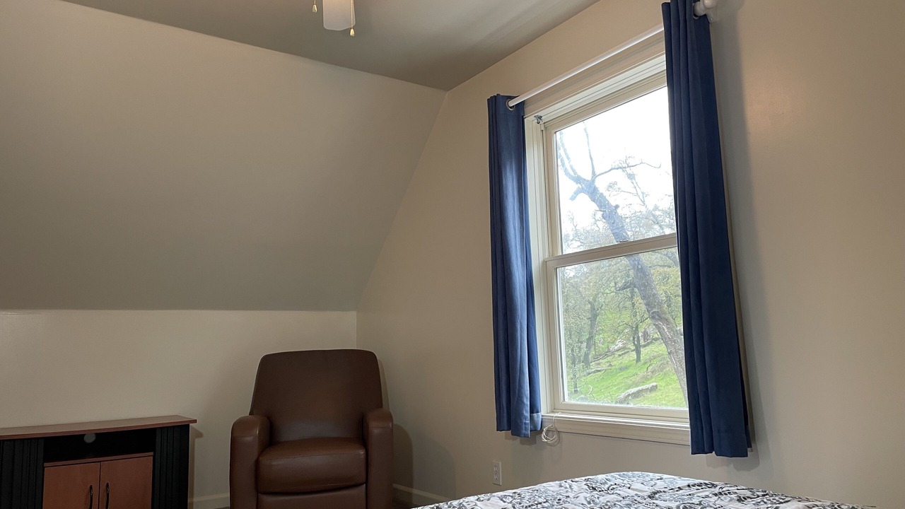Photo of Bedroom in Copperopolis