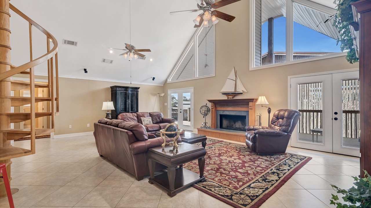 Photo of Livingroom in Cotton Bayou