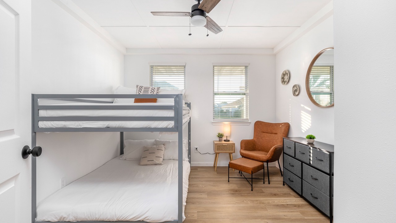 Photo of Bedroom in Biltmore Beach