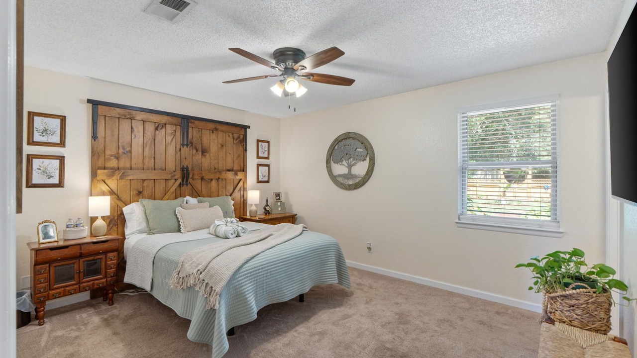 Photo of Bedroom in Milton