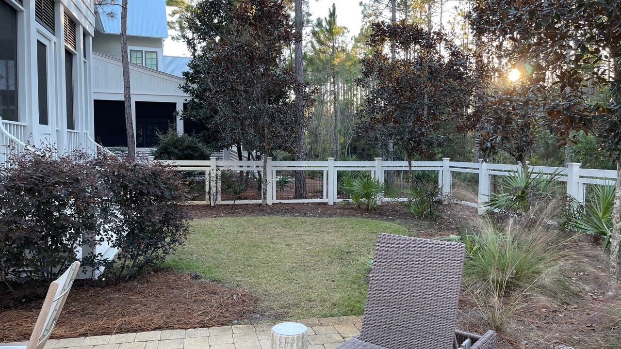 Photo of Patio Balcony in Forest District