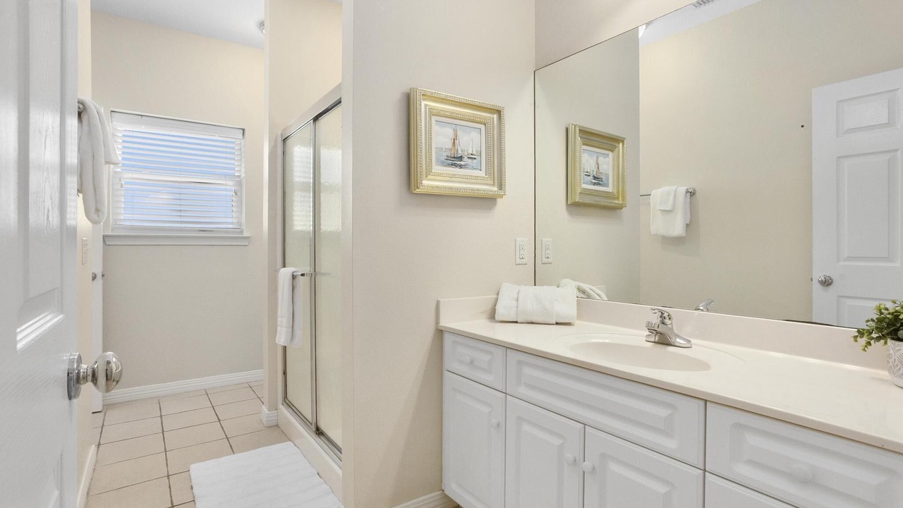 Photo of Bathroom in White Sands Cottages