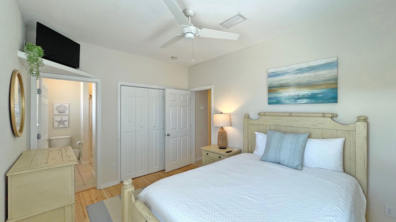 Photo of Bedroom in White Sands Cottages