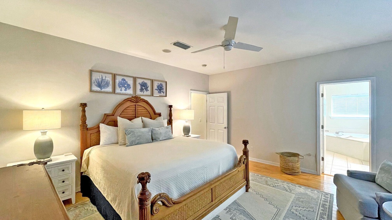 Photo of Bedroom in White Sands Cottages