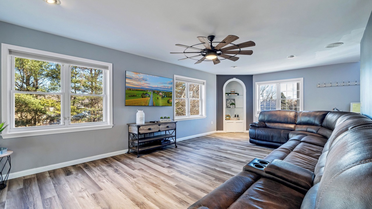 Photo of Livingroom in Stroudsburg
