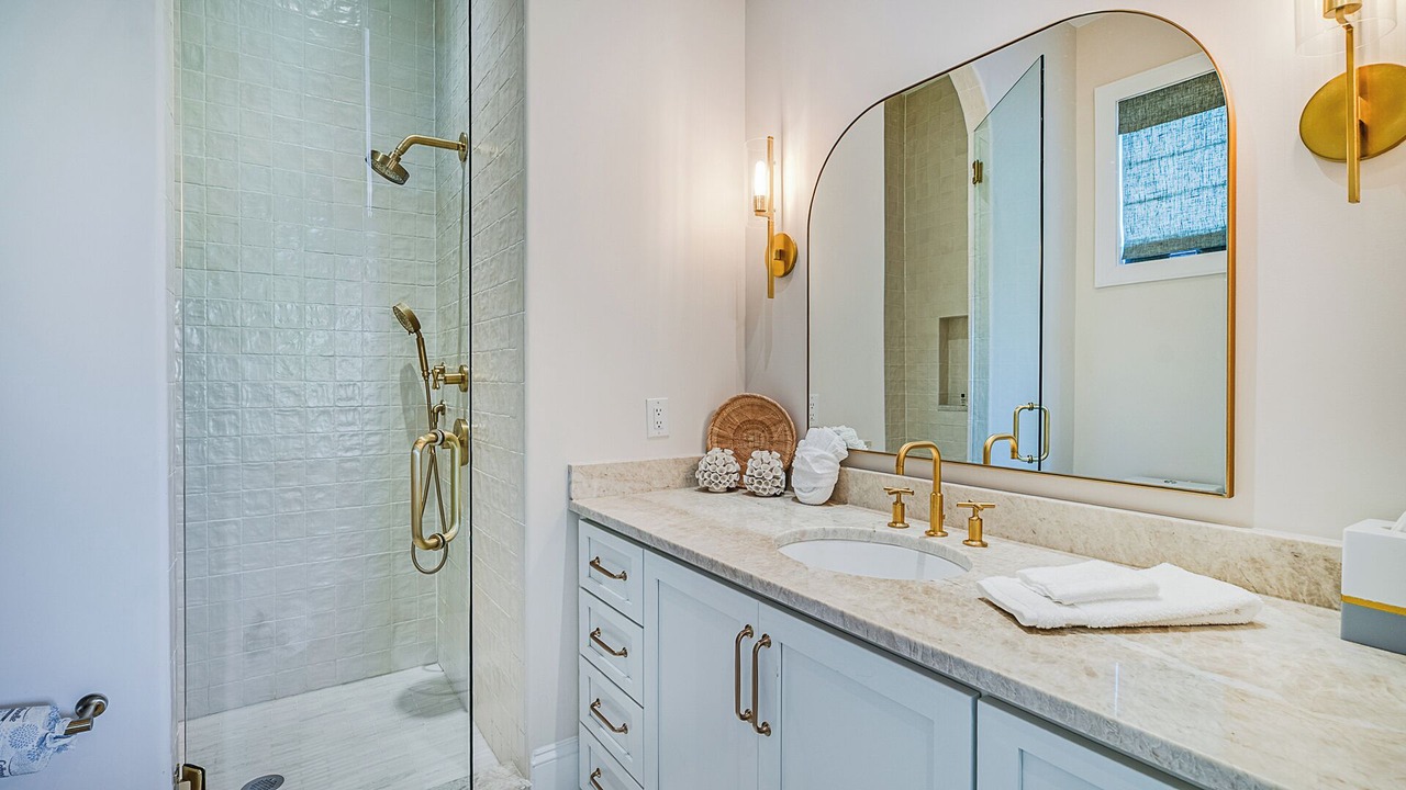 Photo of Bathroom in Sunnyside