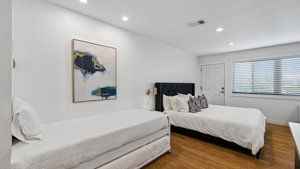 Photo of Bedroom in Seagrove Beach