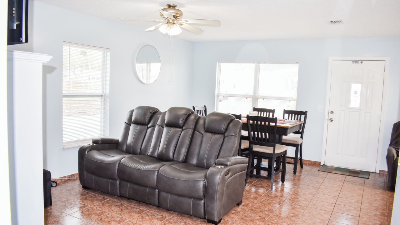 Photo of Livingroom in Laguna Beach Estates