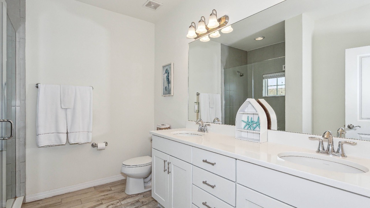 Photo of Bathroom in Ono Island
