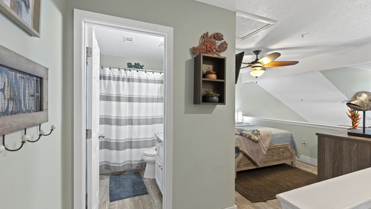 Photo of Bedroom in Crystal Beach