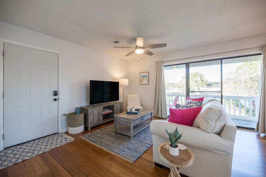 Photo of Livingroom in Village of Sugar Beach