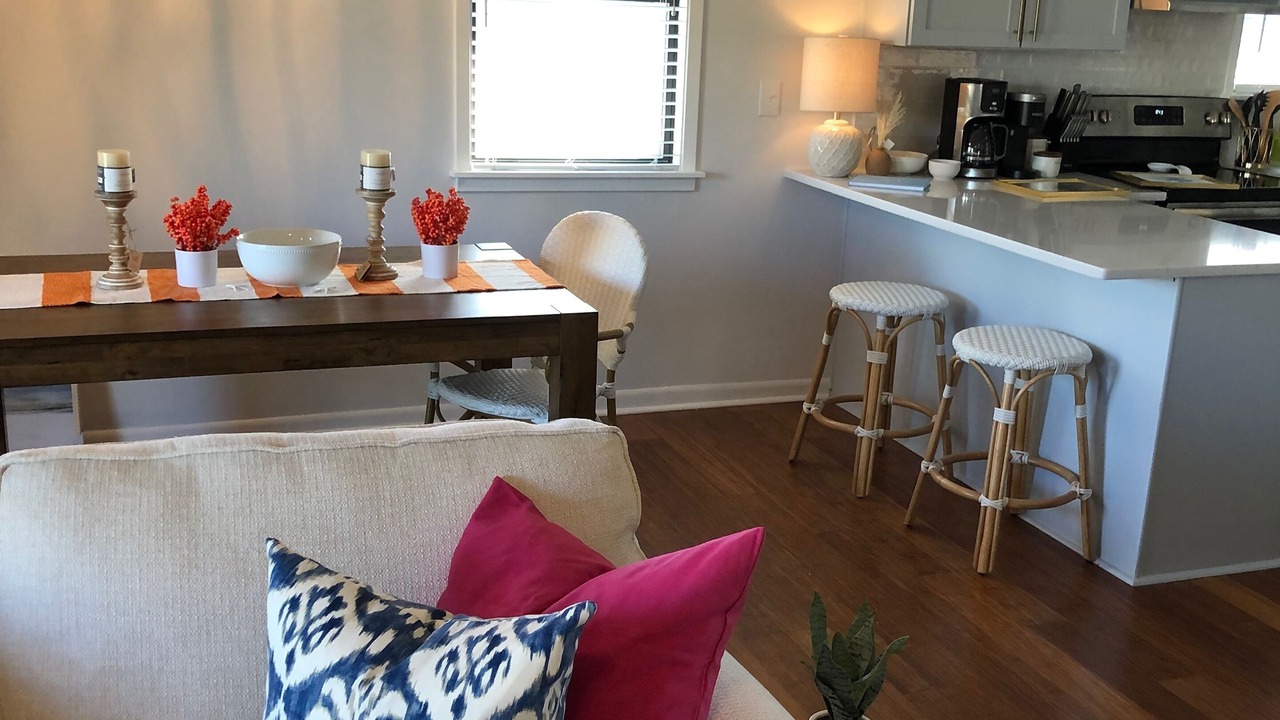 Photo of Livingroom in Village of Sugar Beach