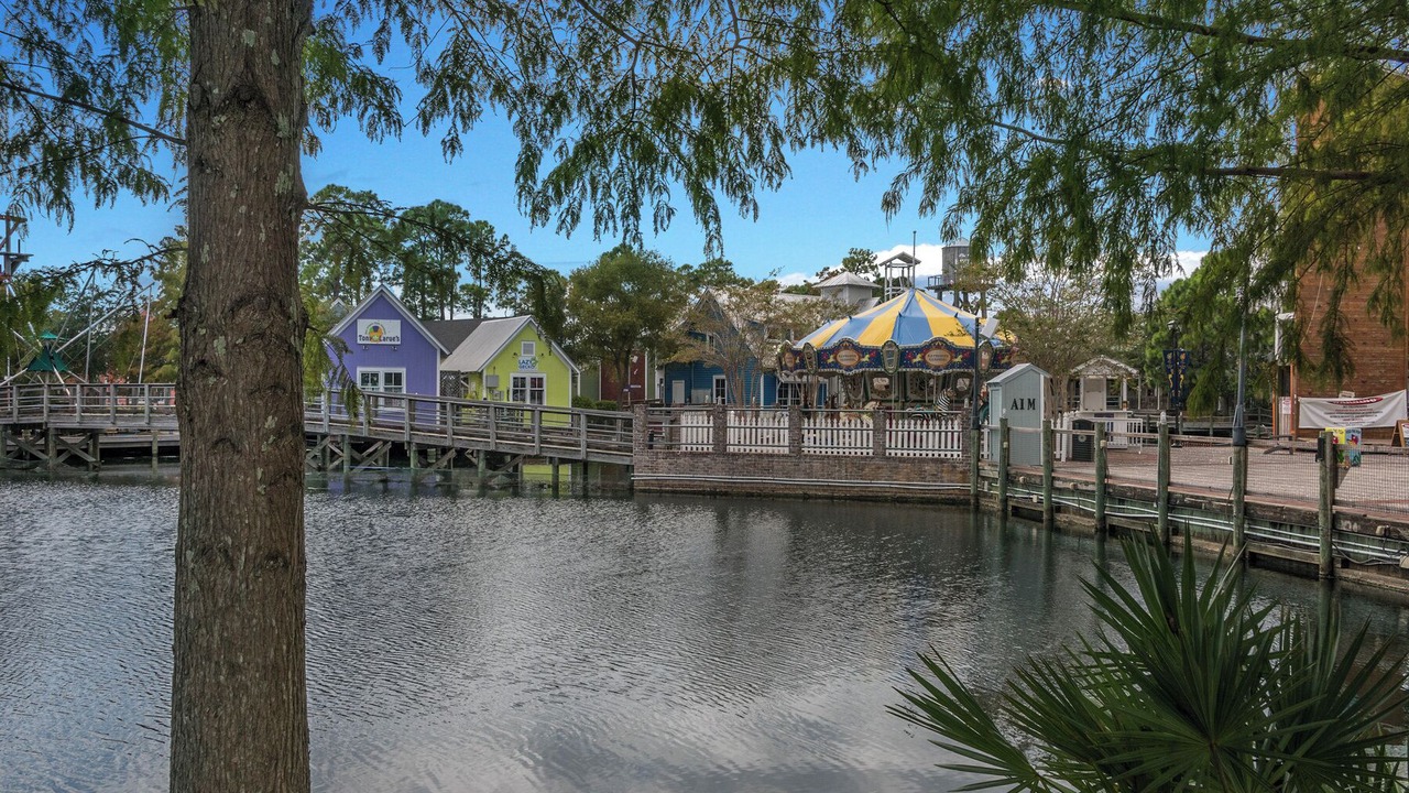 Photo of Others in Baytowne Wharf