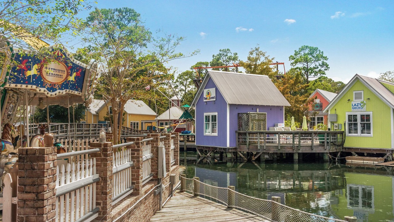 Photo of Others in Baytowne Wharf
