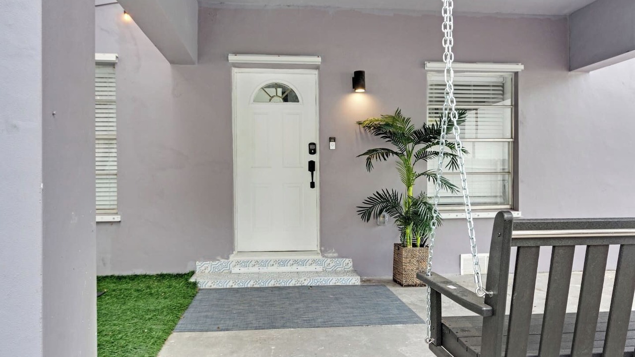 Photo of Patio Balcony in East Little Havana