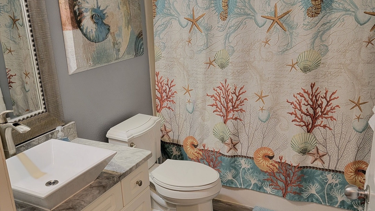 Photo of Bathroom in Navarre Beach