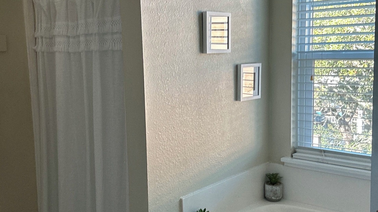 Photo of Bathroom in Ono Island