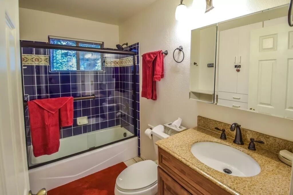 Photo of Bathroom in Glencoe
