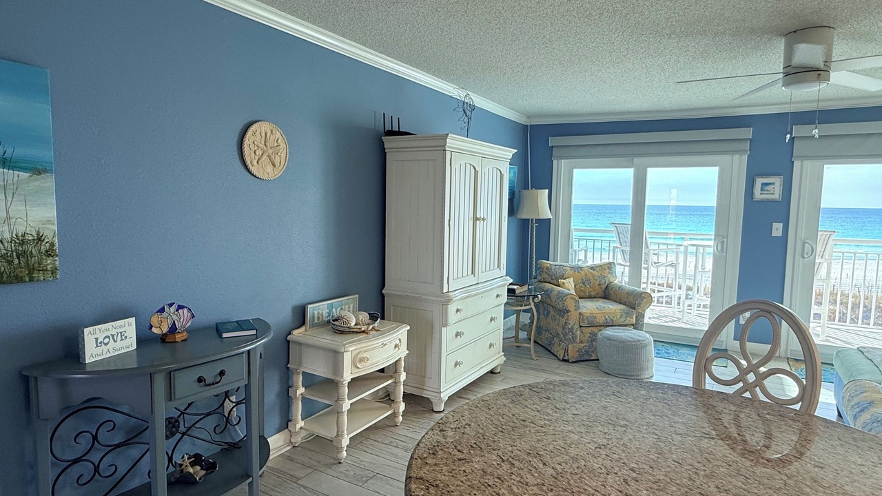 Photo of Livingroom in Fort Walton Beach