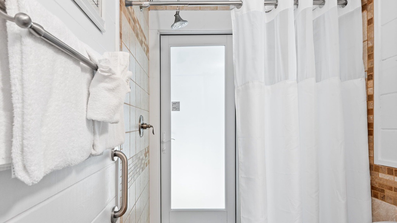 Photo of Bathroom in Seaside