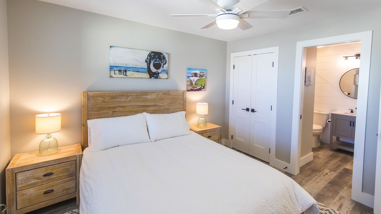 Photo of Bedroom in Dune Allen Beach