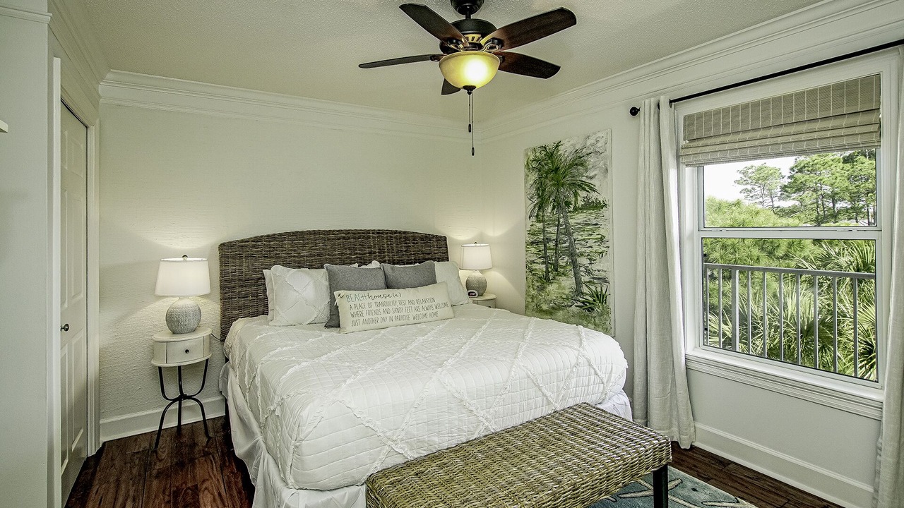 Photo of Bedroom in Gulf Place
