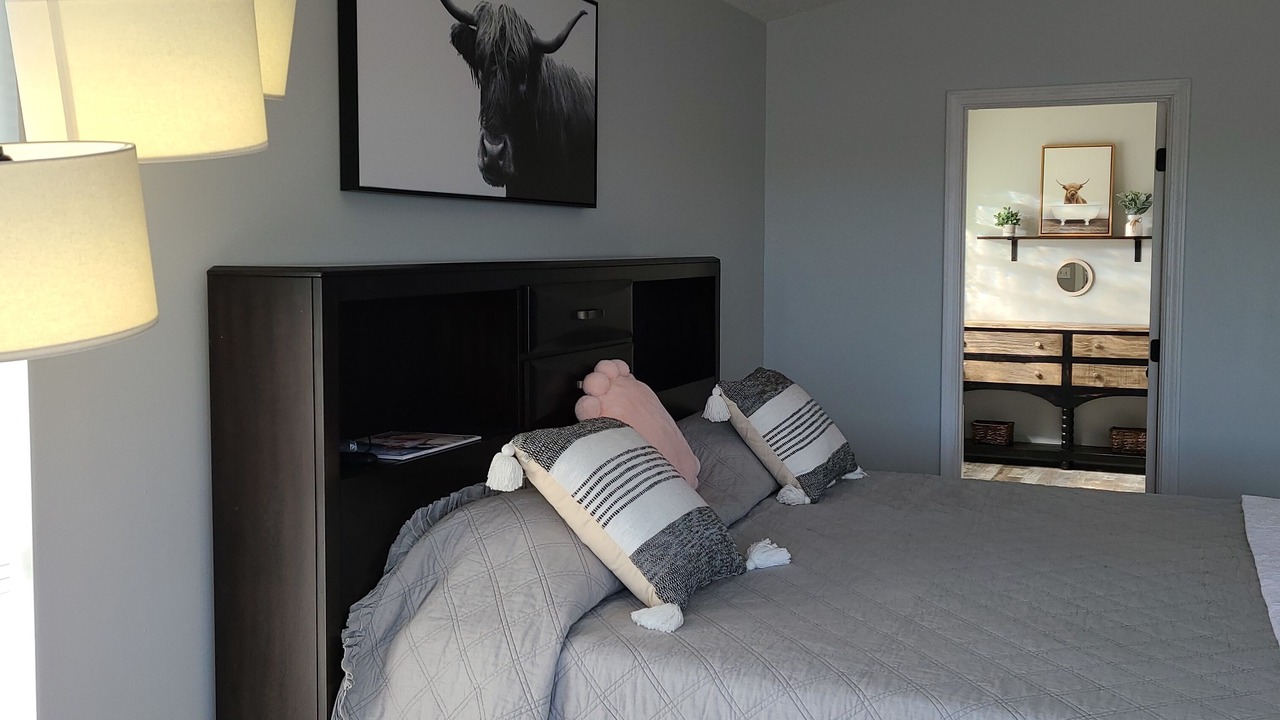 Photo of Bedroom in Biltmore Beach