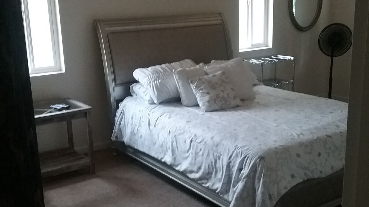 Photo of Bedroom in Roseburg