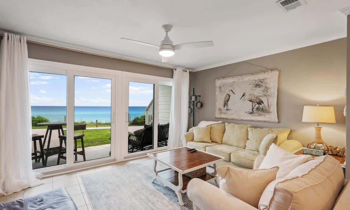 Photo of Livingroom in Seacrest