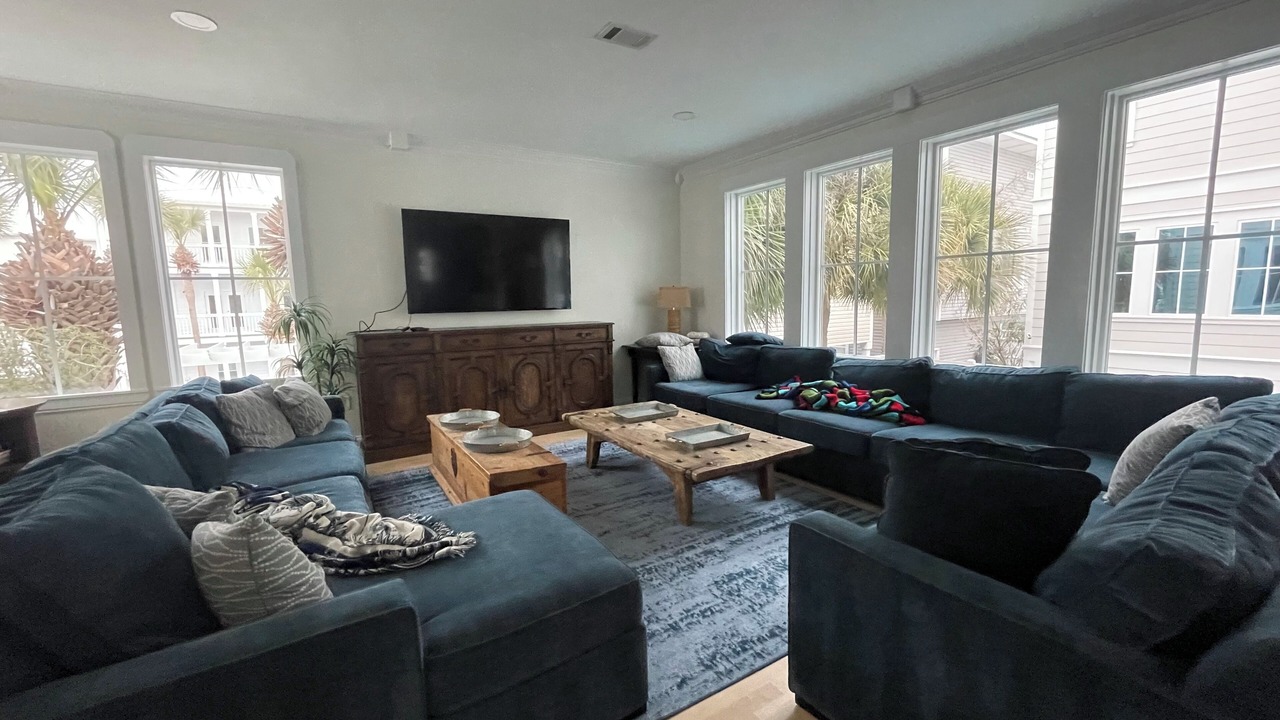 Photo of Livingroom in Seashore Village