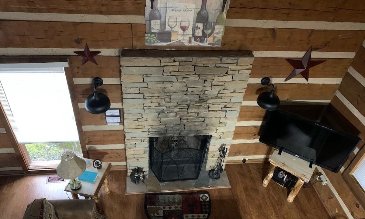 Photo of Livingroom in Rocky Grove