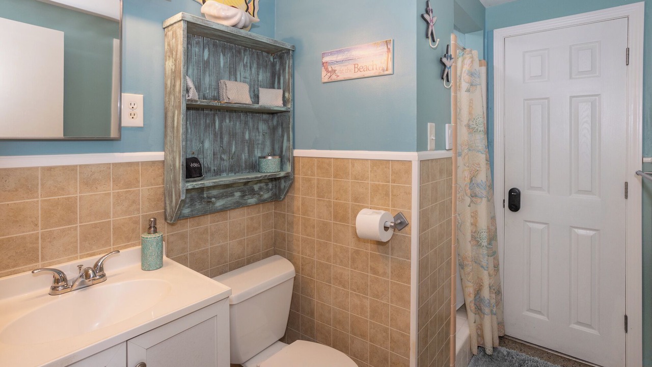Photo of Bathroom in Laguna Beach