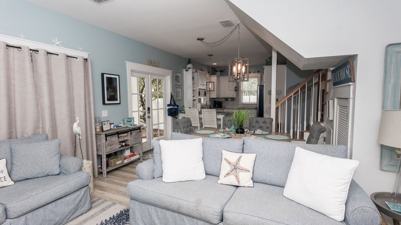 Photo of Livingroom in Rosemary Beach