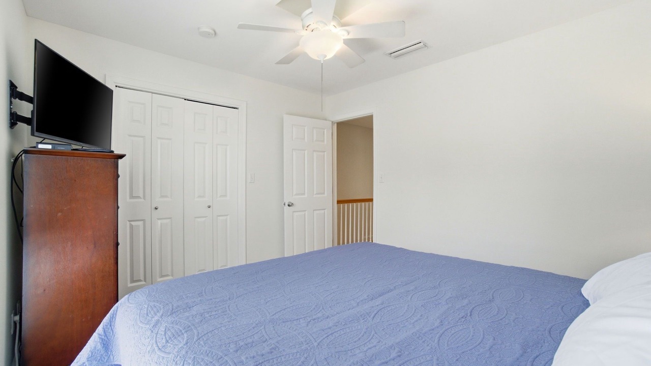 Photo of Bedroom in Pensacola Beach
