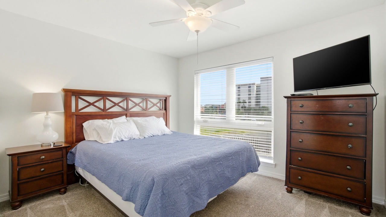 Photo of Bedroom in Pensacola Beach