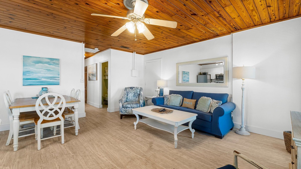 Photo of Livingroom in Laguna Beach Estates
