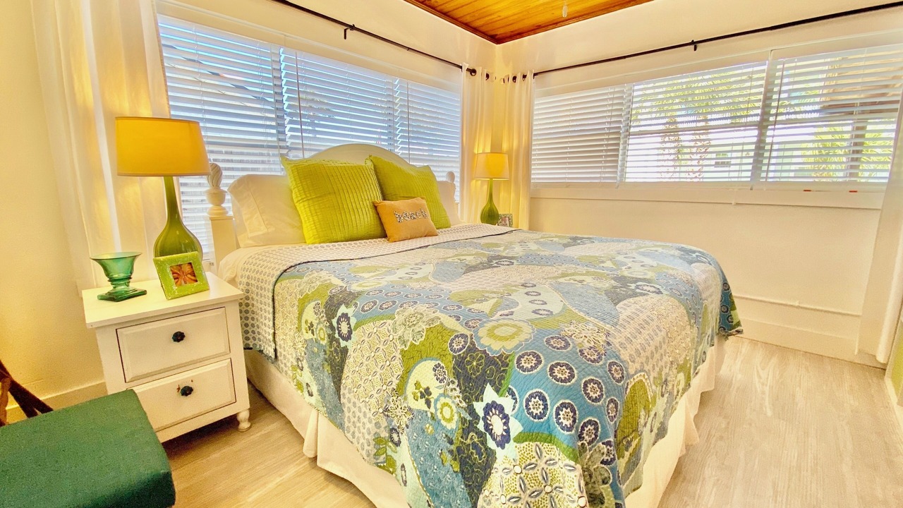Photo of Bedroom in Laguna Beach Estates