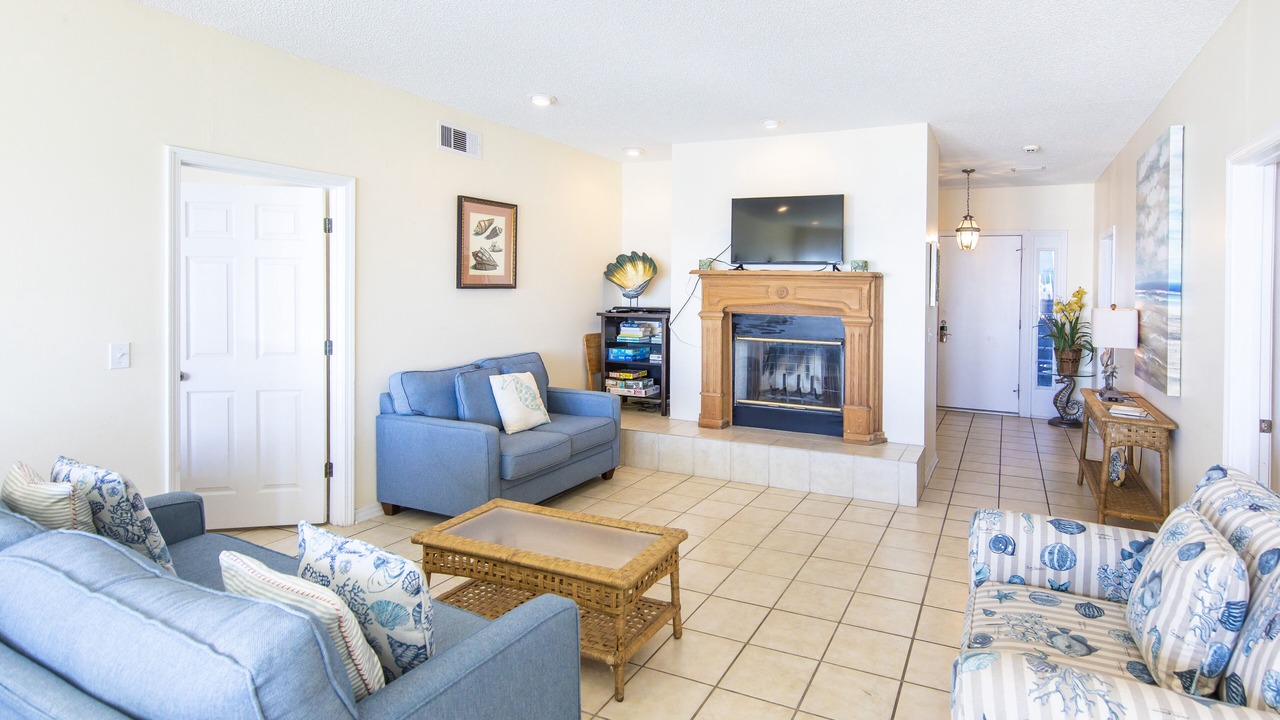 Photo of Livingroom in Dune Allen Beach