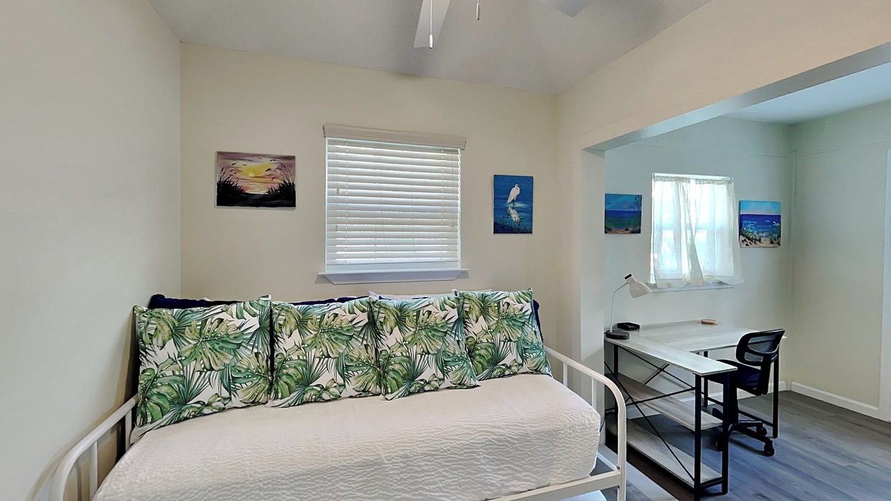 Photo of Bedroom in Navarre Beach