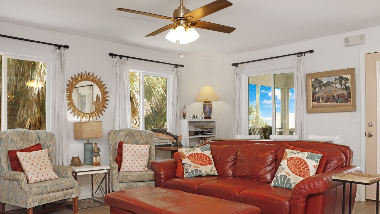 Photo of Livingroom in Indian Pass