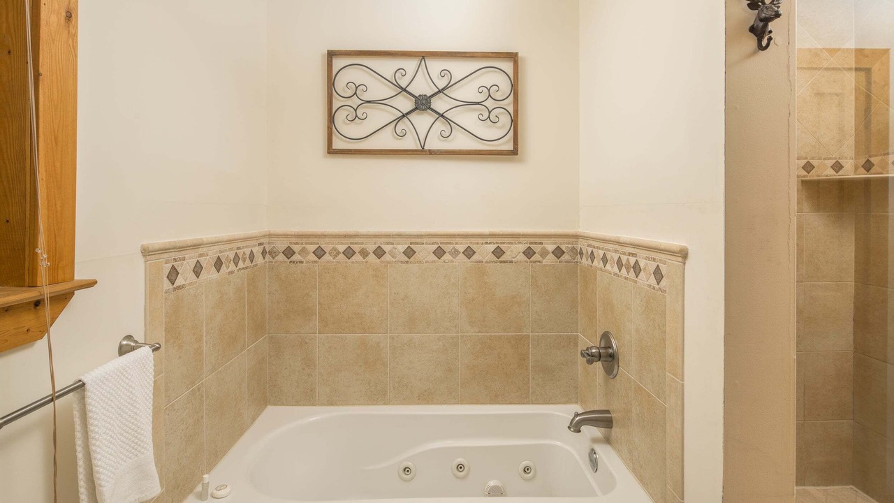 Photo of Bathroom in Seven Devils