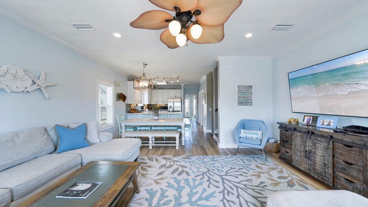 Photo of Livingroom in Dune Allen Beach