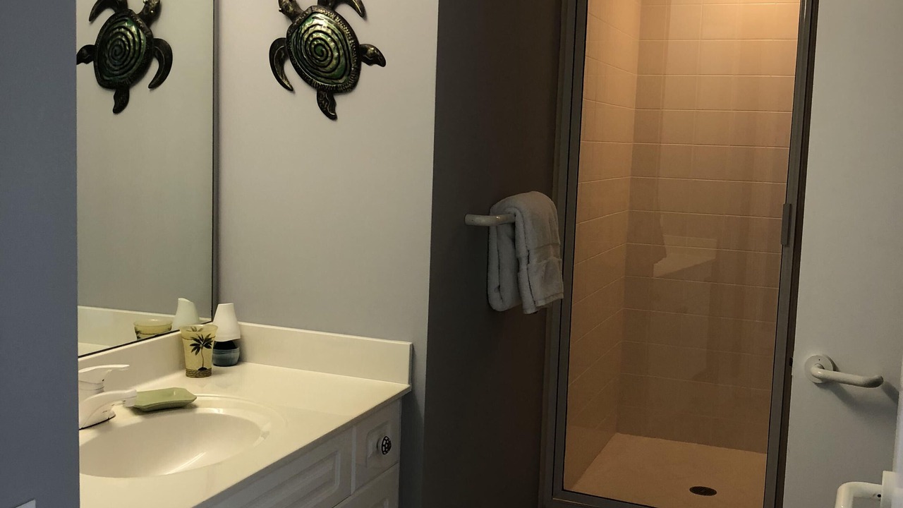 Photo of Bathroom in Navarre Beach